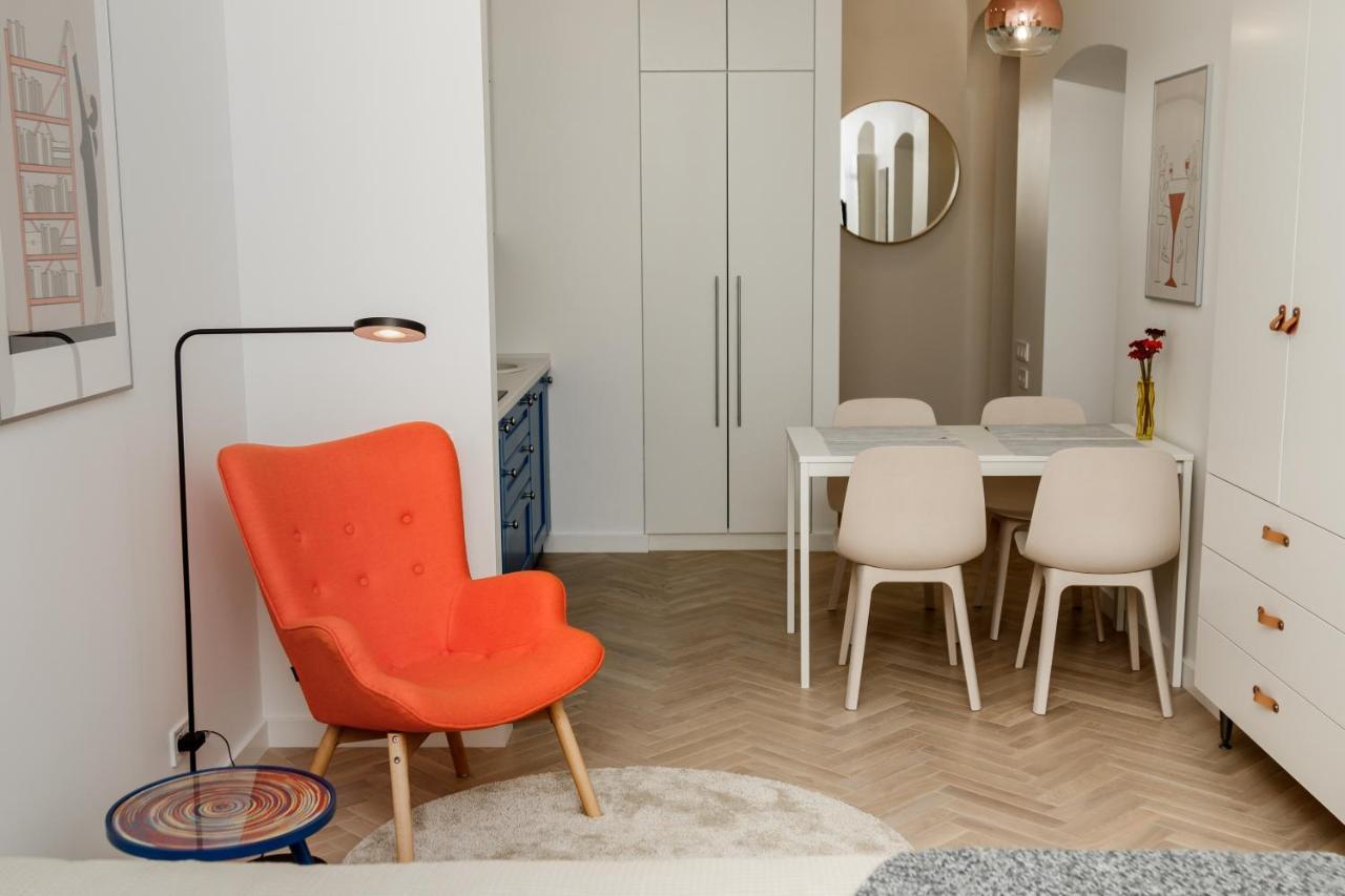 Art Of The Apartment Lviv Exterior foto