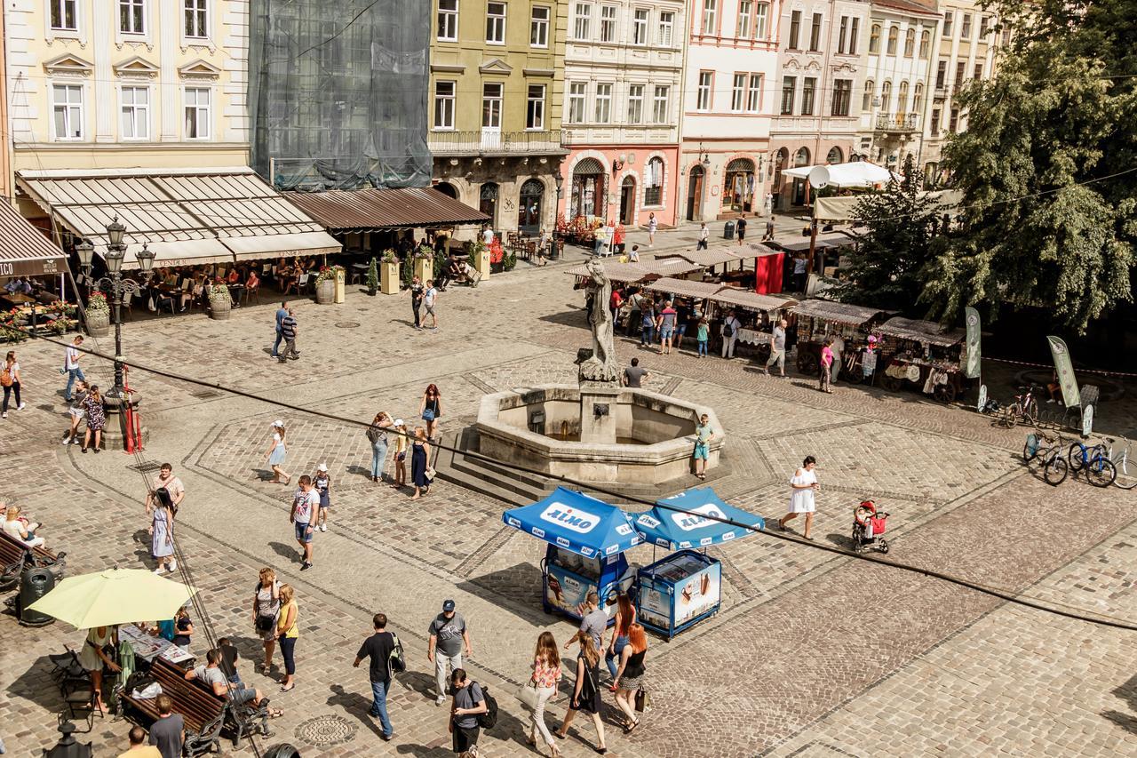 Art Of The Apartment Lviv Exterior foto