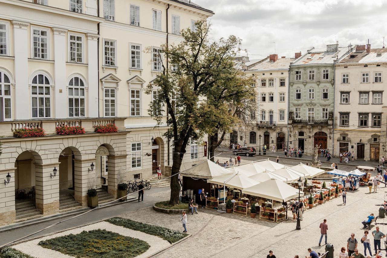 Art Of The Apartment Lviv Exterior foto